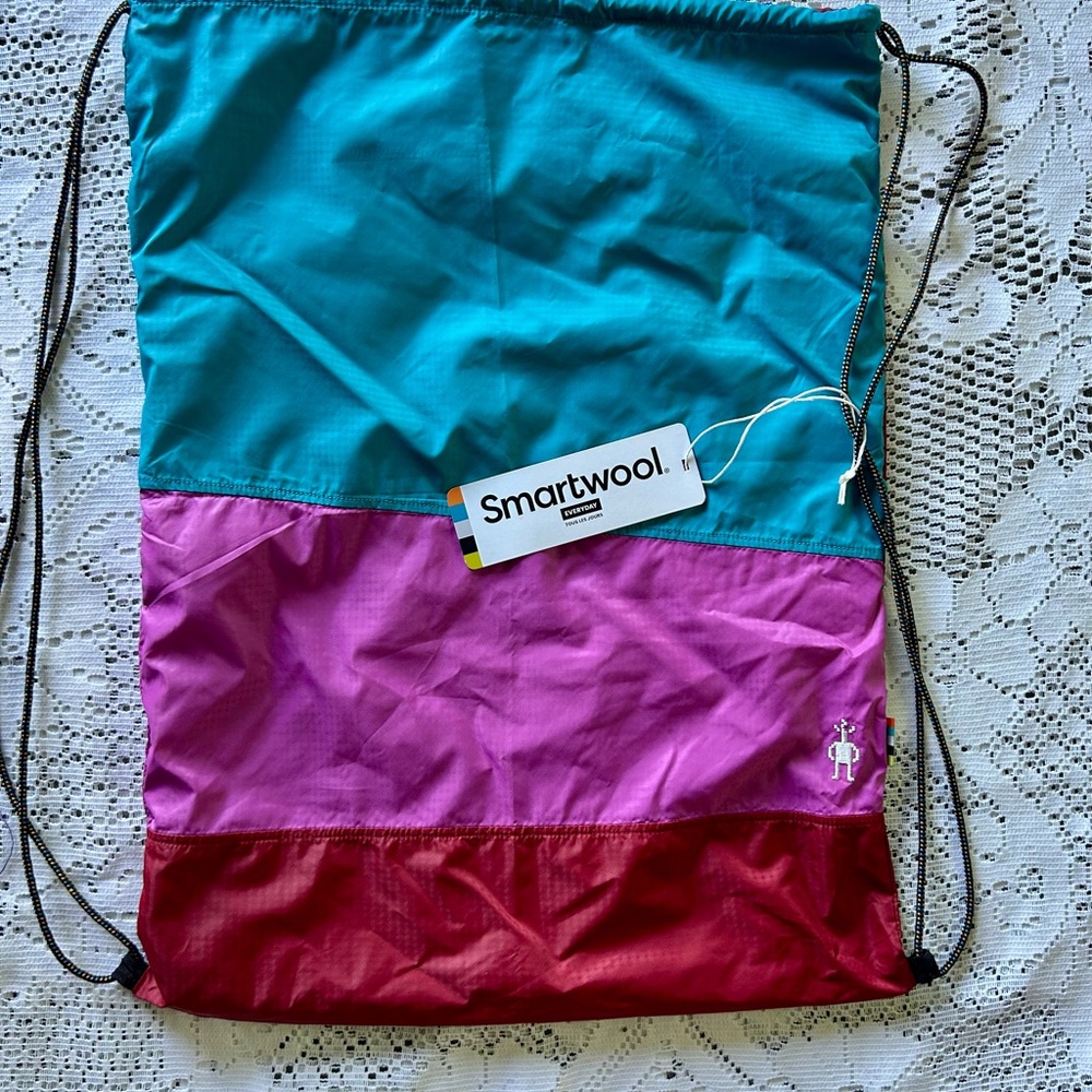 Smartwool Hiking Bag + Merino Wool Pillow Cover - Multi NWT